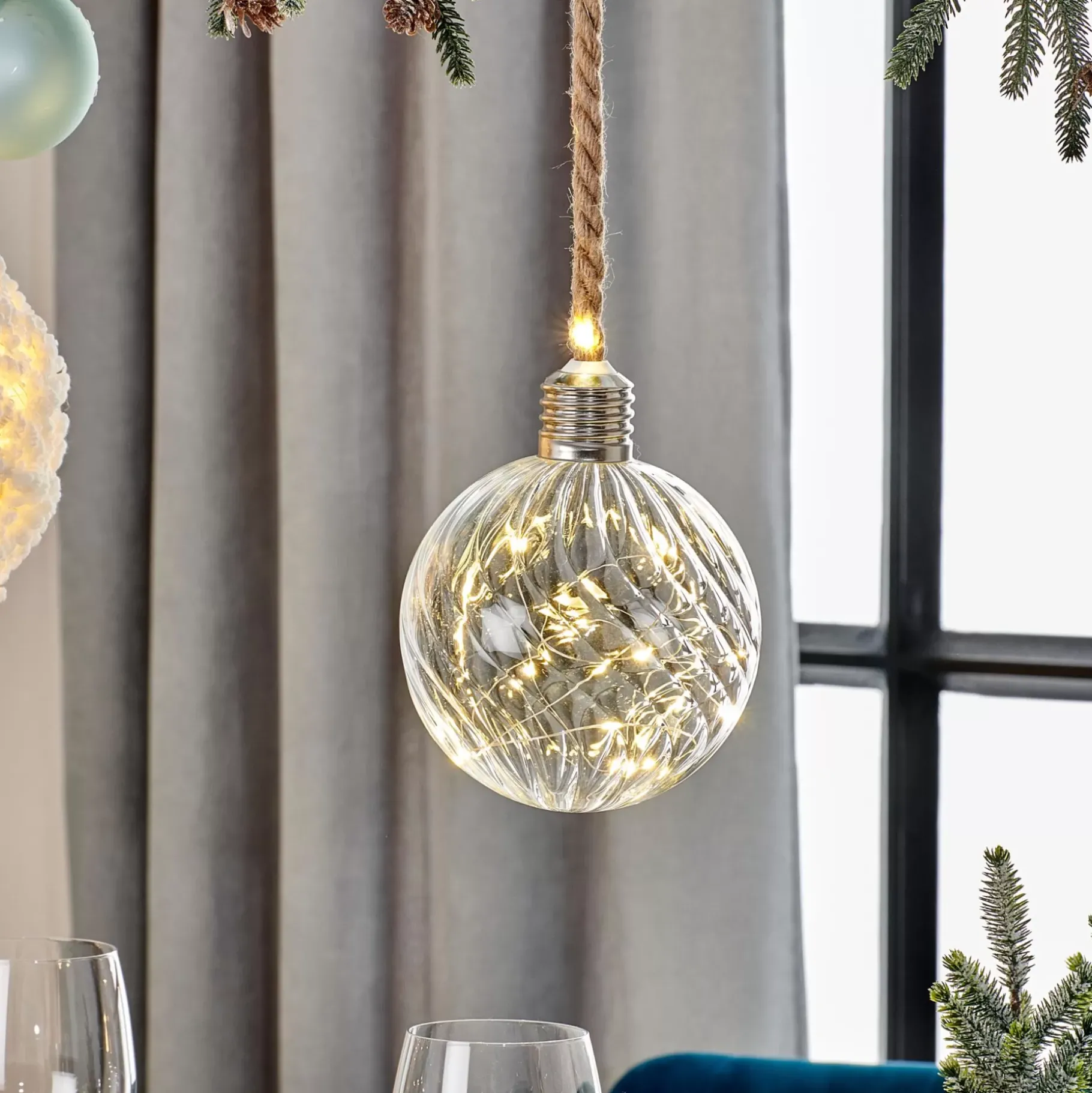 CASA Bloxem Bola Decorativa Con 20 Leds Transparente